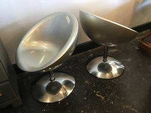 Acrylic Saucer Chrome Chair Set