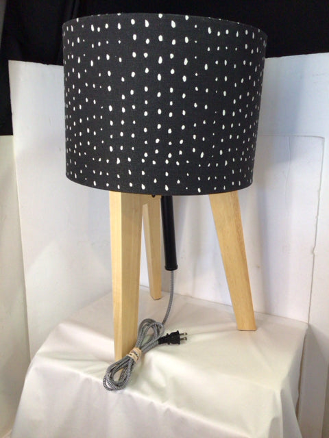 Black/White Wood Lamp