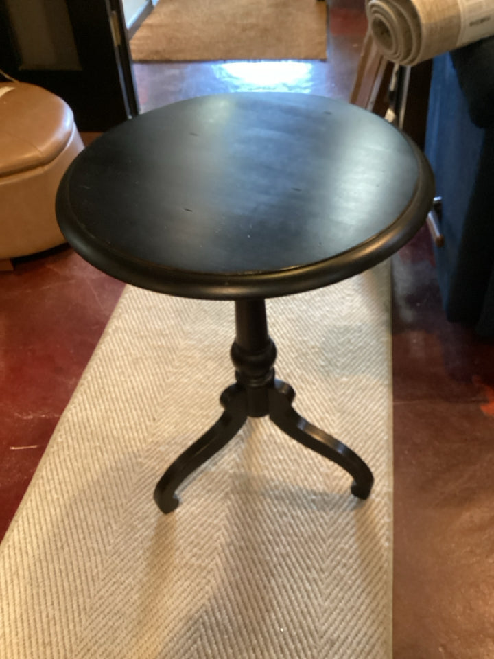 Ethan Allen Pedestal Wood Black Table