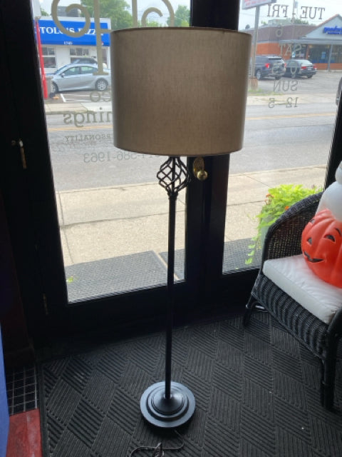 Floor Black Metal Lamp