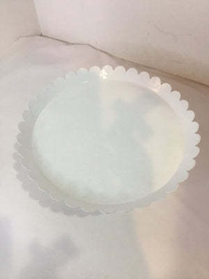 White Metal Scalloped Cake Plate/Stand