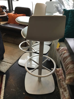 Pair Plastic White Barstool/Bar Stool