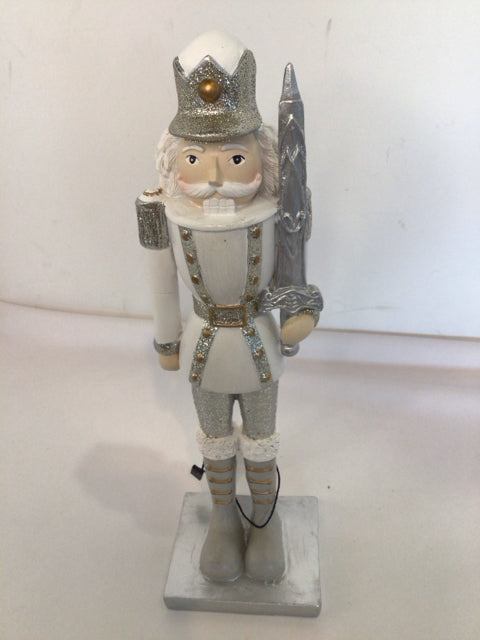 Nutcracker White/Silver Resin Holiday Item