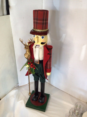 Christmas Red/Green Wood Nutcracker Holiday Item