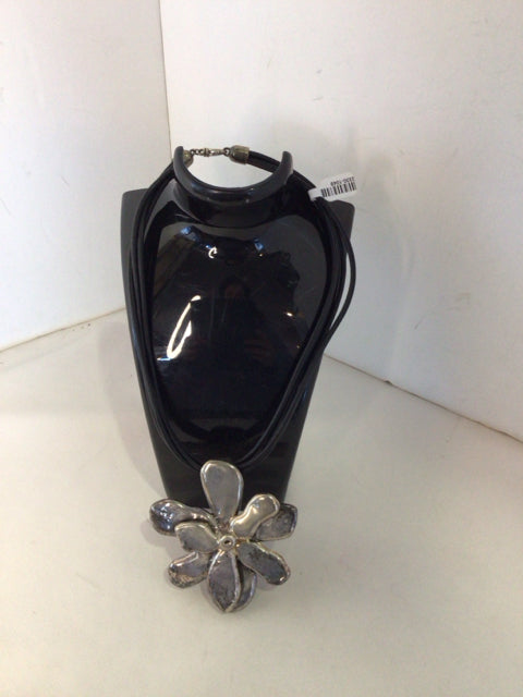 Silver Floral Necklace