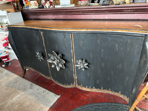 Hooker French Country Wood Open Leg Painted Black Buffet/Sideboard DK9KSQU8