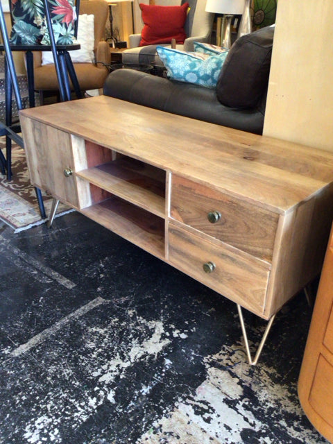 Storage Light Wood TV Stand