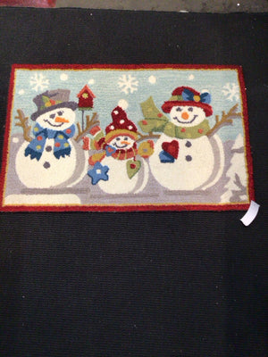 Rug White/Red Christmas Snowman Holiday Item