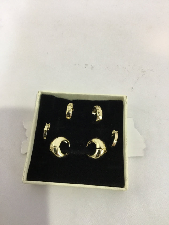 Viromy Gold Set of 3 Earrings