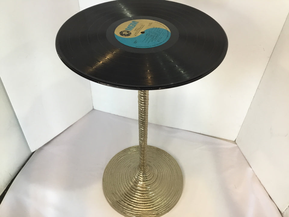 Side Vinyl Gold/Black Table
