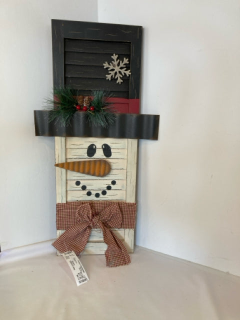 Black/White Wood Shutter Snowman Holiday Item