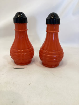 Anchor Hocking Vintage Orange Glass Salt & Pepper