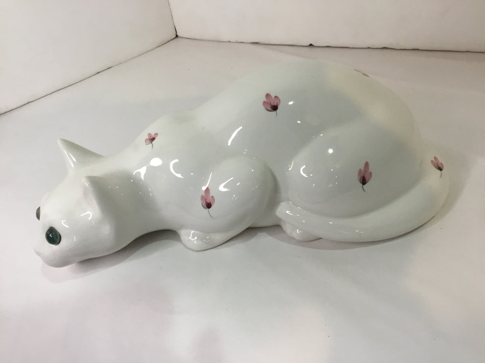 Elpa Alcobaca Vintage White/Pink Ceramic Cat Figurine