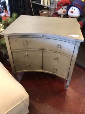 Hickory Chair 3 Drawers Wood Gray Chest/Dresser