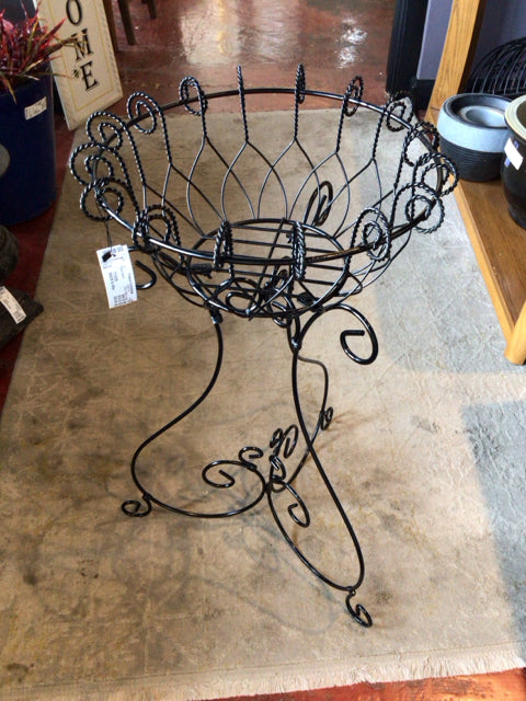 Black Metal Ornate Plant Stand
