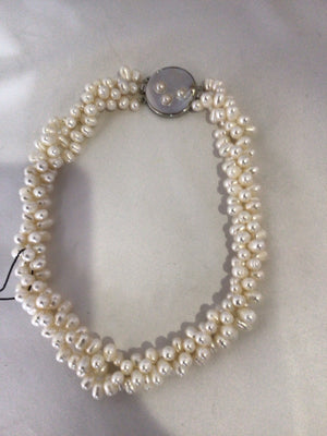 White Freshwater Pearls Necklace