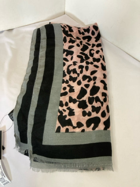 Polyester Pink/Gray Scarf