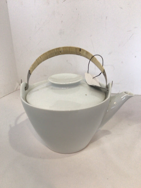 White Porcelain Tea Pot
