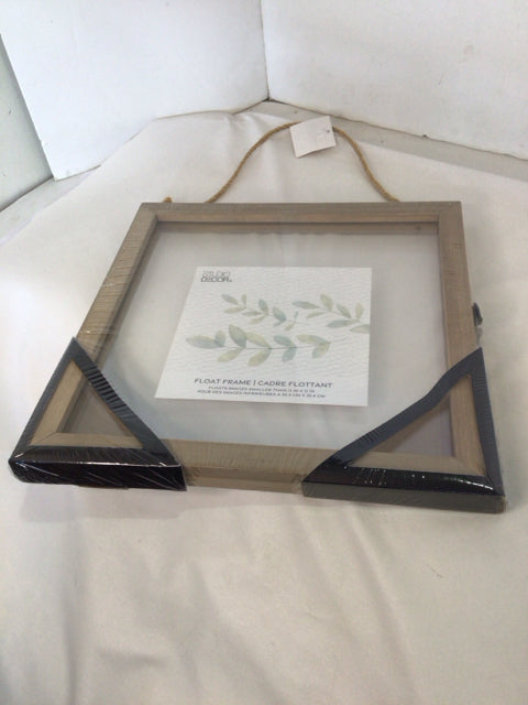 Hanging Brown Wood/Glass Picture Frame