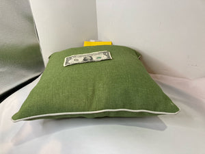 Threshold Pillow Green/White Tweed Polyester Piping Holiday Item