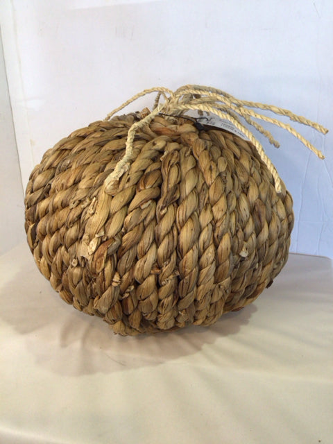 Pumpkin Tan Sea Grass Holiday Item