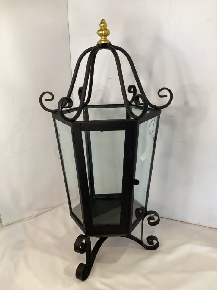 Black Metal/Glass Candle Holder
