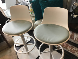 Pair Plastic White Barstool/Bar Stool