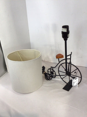 Black/White Metal Bicycle Lamp