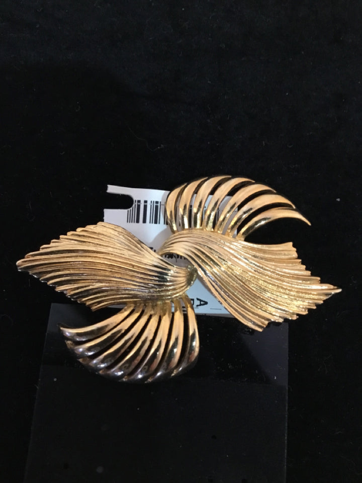 Vintage Metal Gold Pin