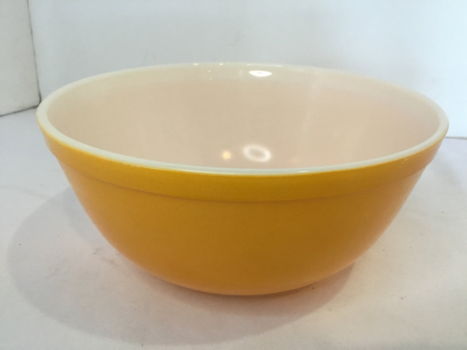 Pyrex Bowl Ceramic Dish