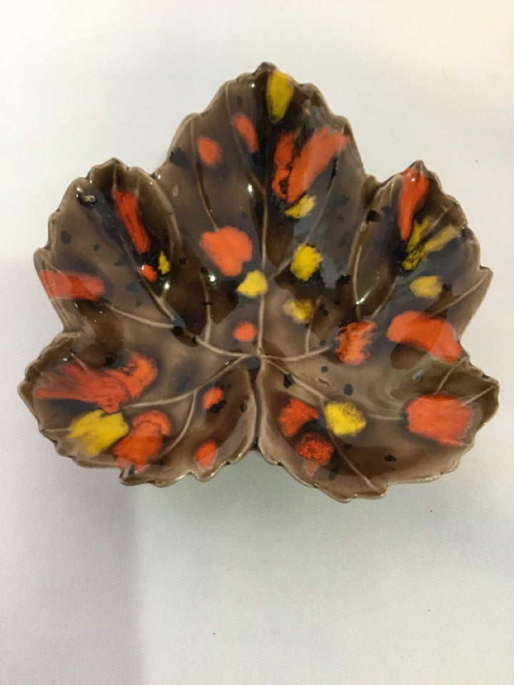 Vintage Fall Brown/Orange Ceramic Leaf Bowl