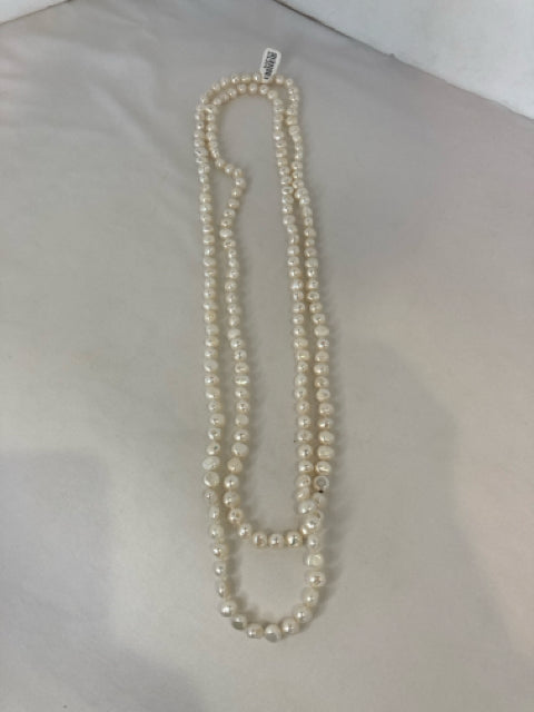 White Pearl Necklace