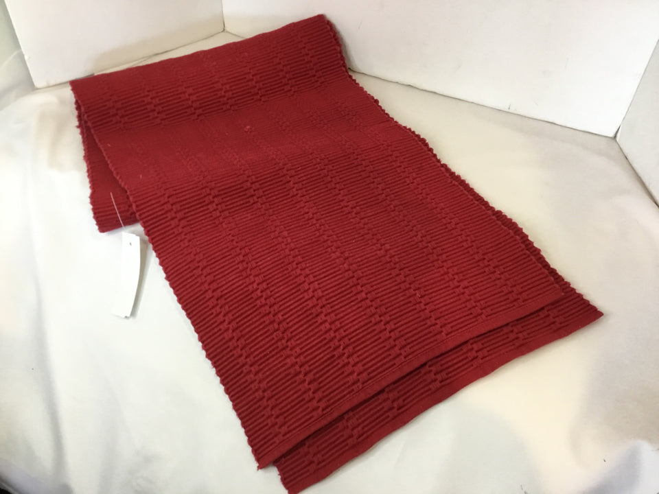 Table Runner Red Holiday Item