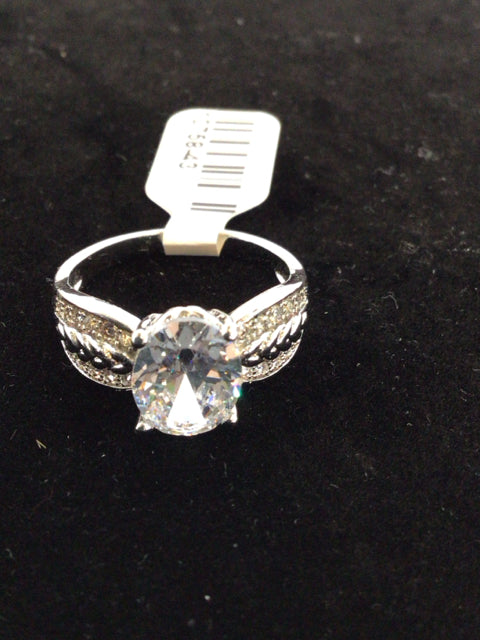 Silver Oval Rhinestone Ring