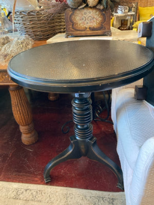 Pedestal As Is - Chip Round Brown Table