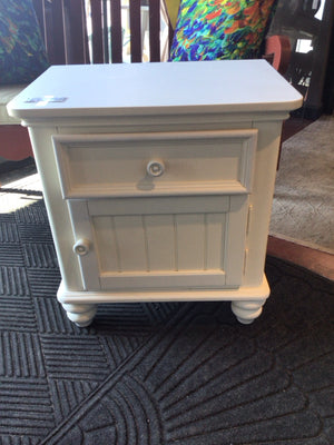 Wood 1 Drawer White Nightstand