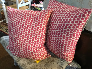 Pair Pink/white Down Pillow Set