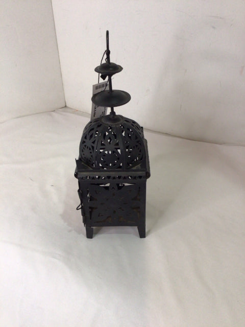 Black Metal Lantern