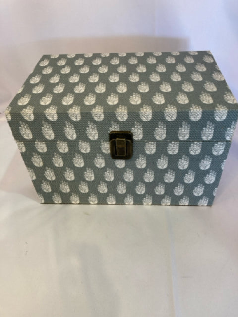 Wood Fabrics Gray/White Box