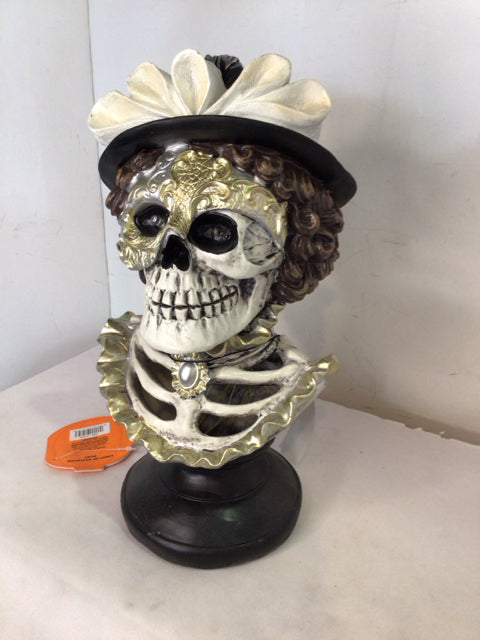 Halloween Black/White Resin Skull Light up Holiday Item