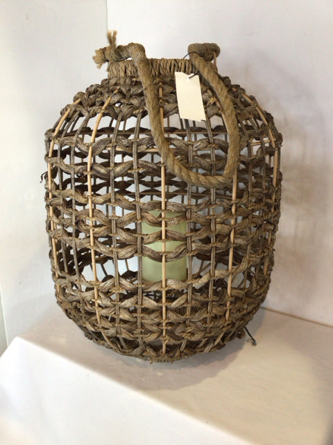 Brown Seagrass Lantern
