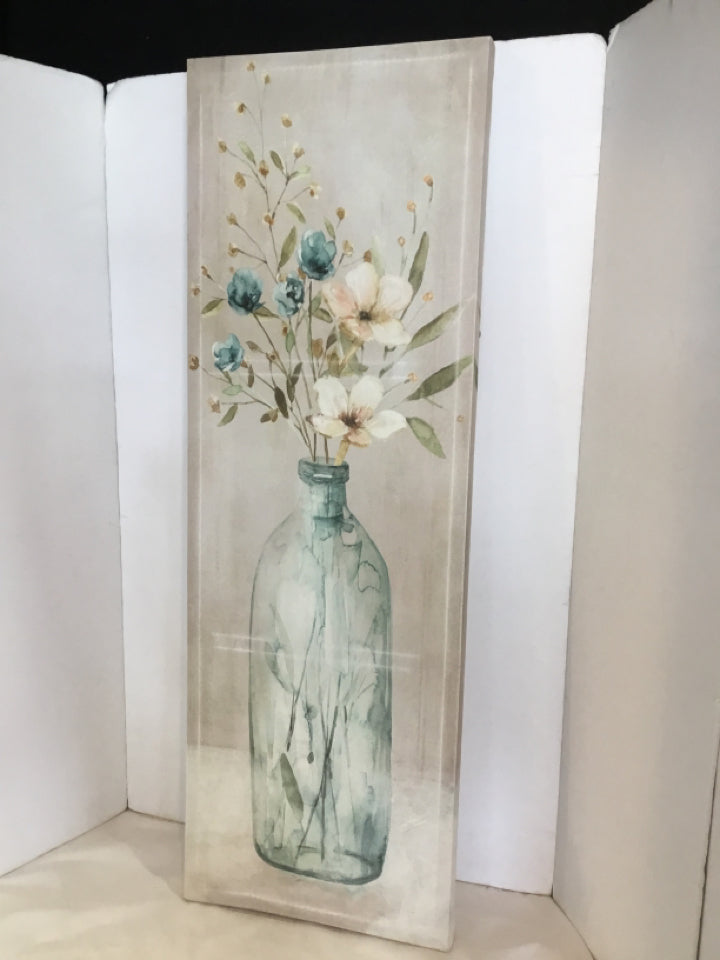 Cream/Blue Floral Stretch Canvas Art