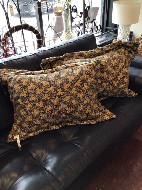 Pair Black/Tan Linen Pillow Set