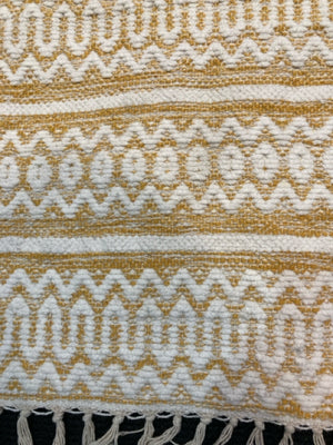 Polyester Accent Tan/White Rug