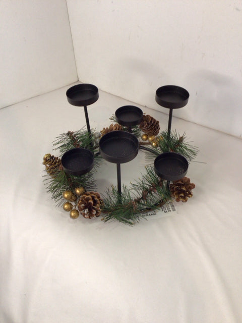 Centerpiece Black/Green Metal Round Holiday Item