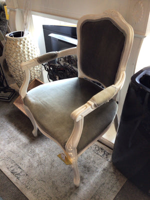 Open Arm Velvet Cream/Green Chair