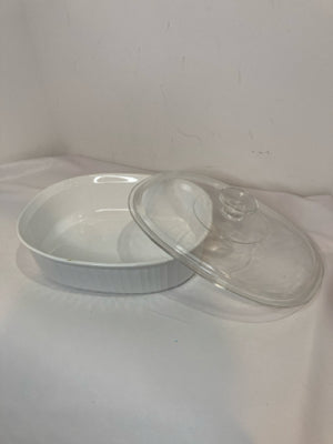 Corningware White w/Lid Oval Casserole