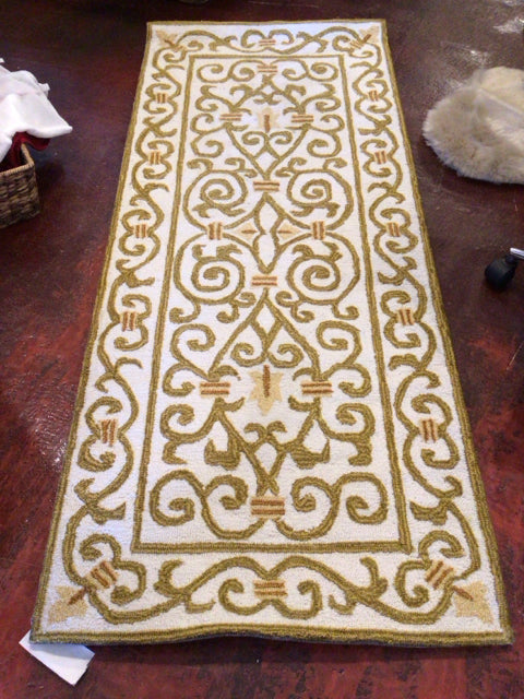 Frontgate Runner Gold/White Rug