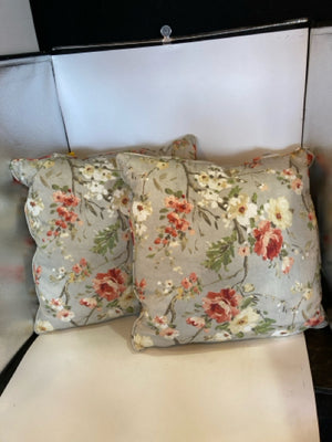 Multi-Color Polyester Floral Pair Pillow Set