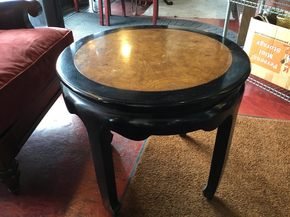 Oriental Wood AS IS Round Black/Brown Table